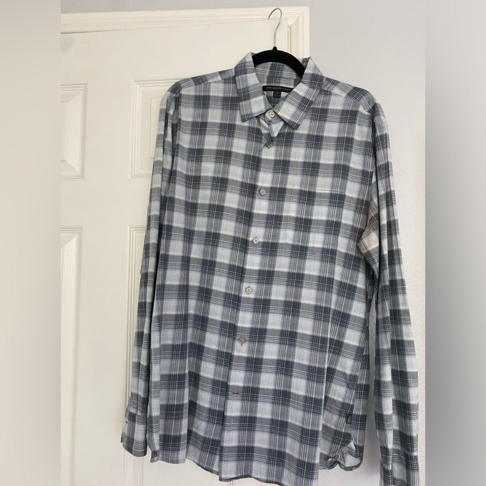 John Varvatos men’s dress shirt M